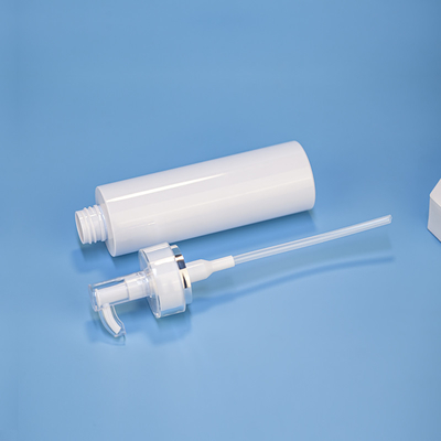 고급 250 밀리람베르트 500 밀리람베르트 하얀 라운드는 조절기 샤워 젤 플라스틱 포장 금 Hdpe 샴푸 보틀을 비웁니다